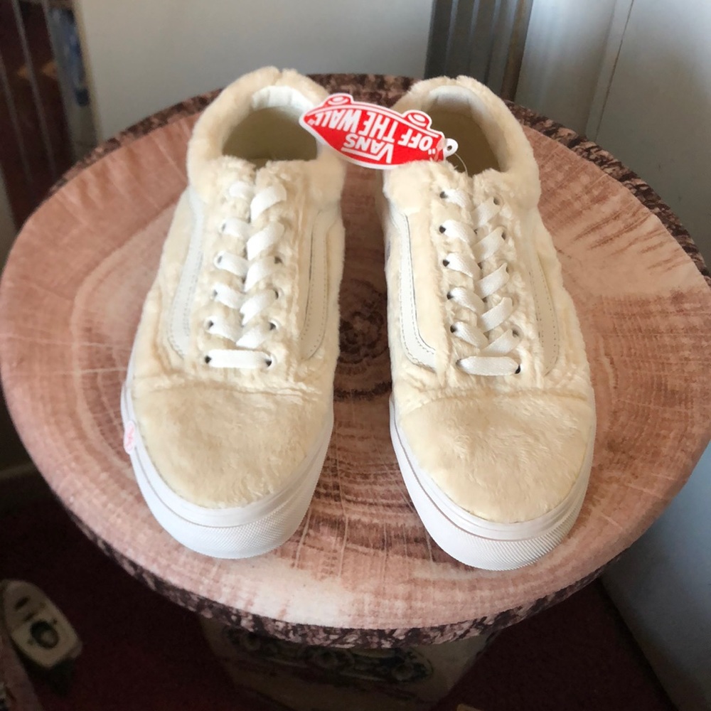 New Authentic Vans Woman’s Shoe
